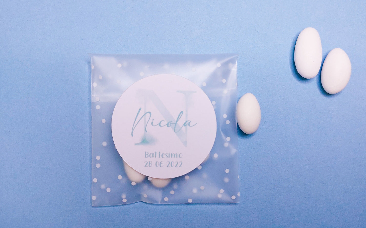 Bustine confetti battesimo con adesivo personalizzato, bomboniera nascita bambino o bambina con iniziale acquerello, bomboniera fai da te