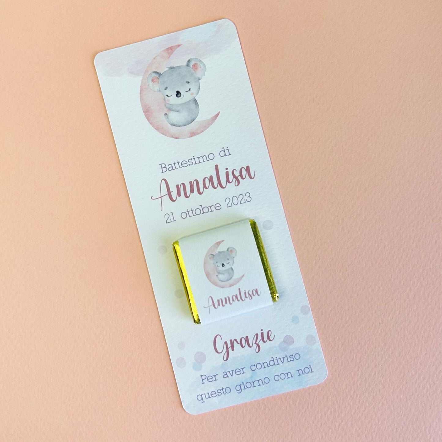 Cioccolatino personalizzato con segnalibro per Battesimo bambino con koala, segnaposto battesimo con koala, Compleanno tema koala