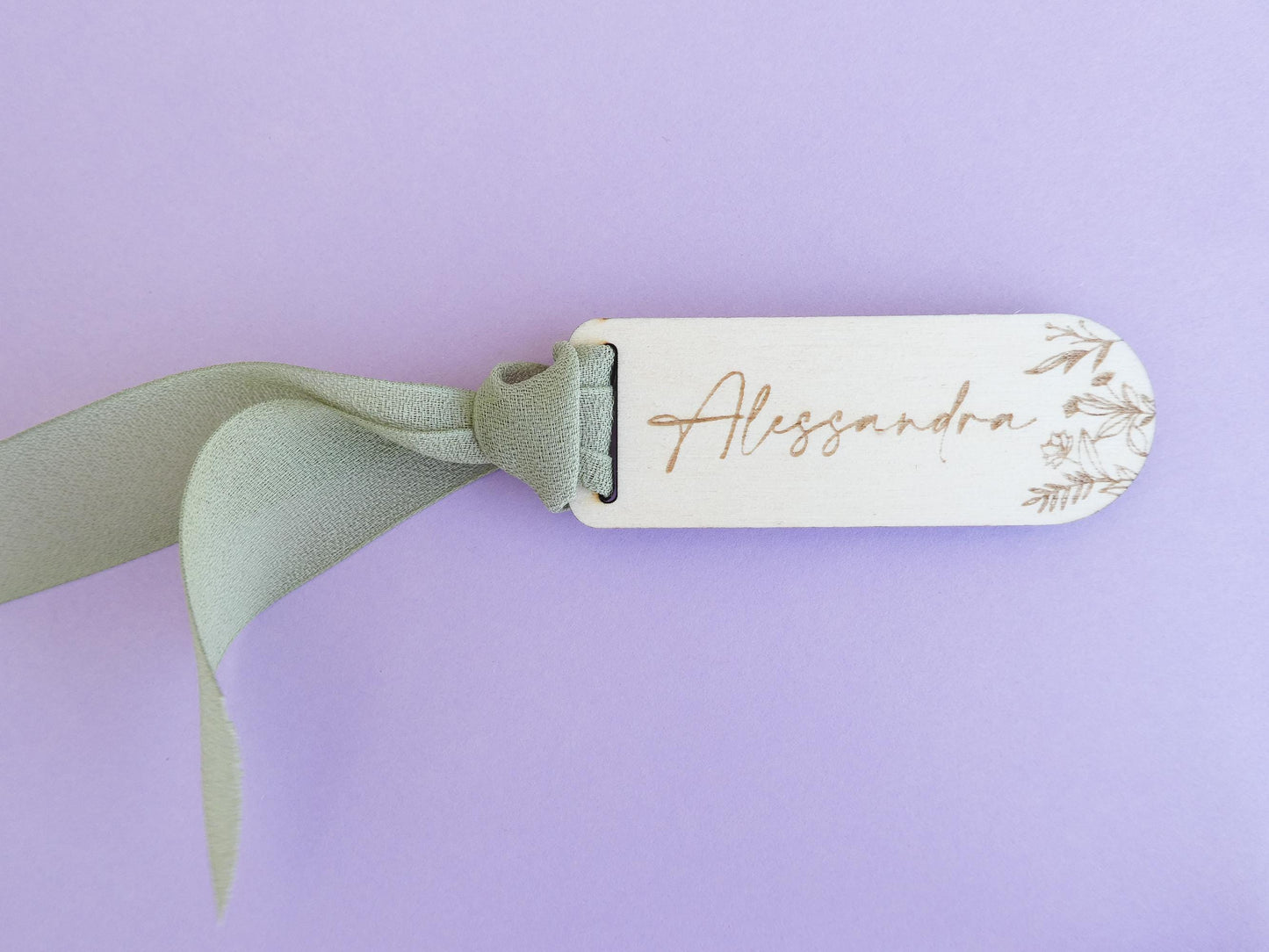 Segnaposto in legno per Matrimonio con nastro di chiffon, tag in legno, segnaposto floreale Prima Comunione, Battesimo bambina o bambino
