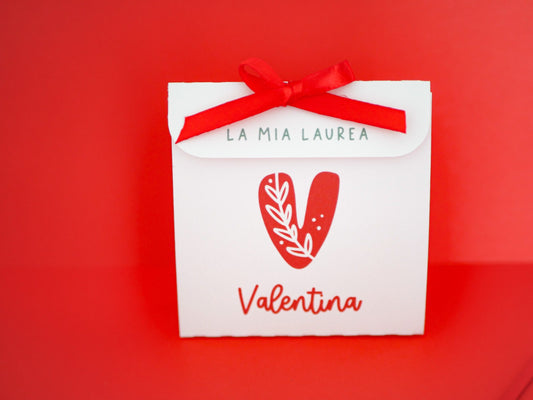 Scatolina laurea con iniziale nome, scatolina porta confetti rossa, bomboniera monogramma diploma