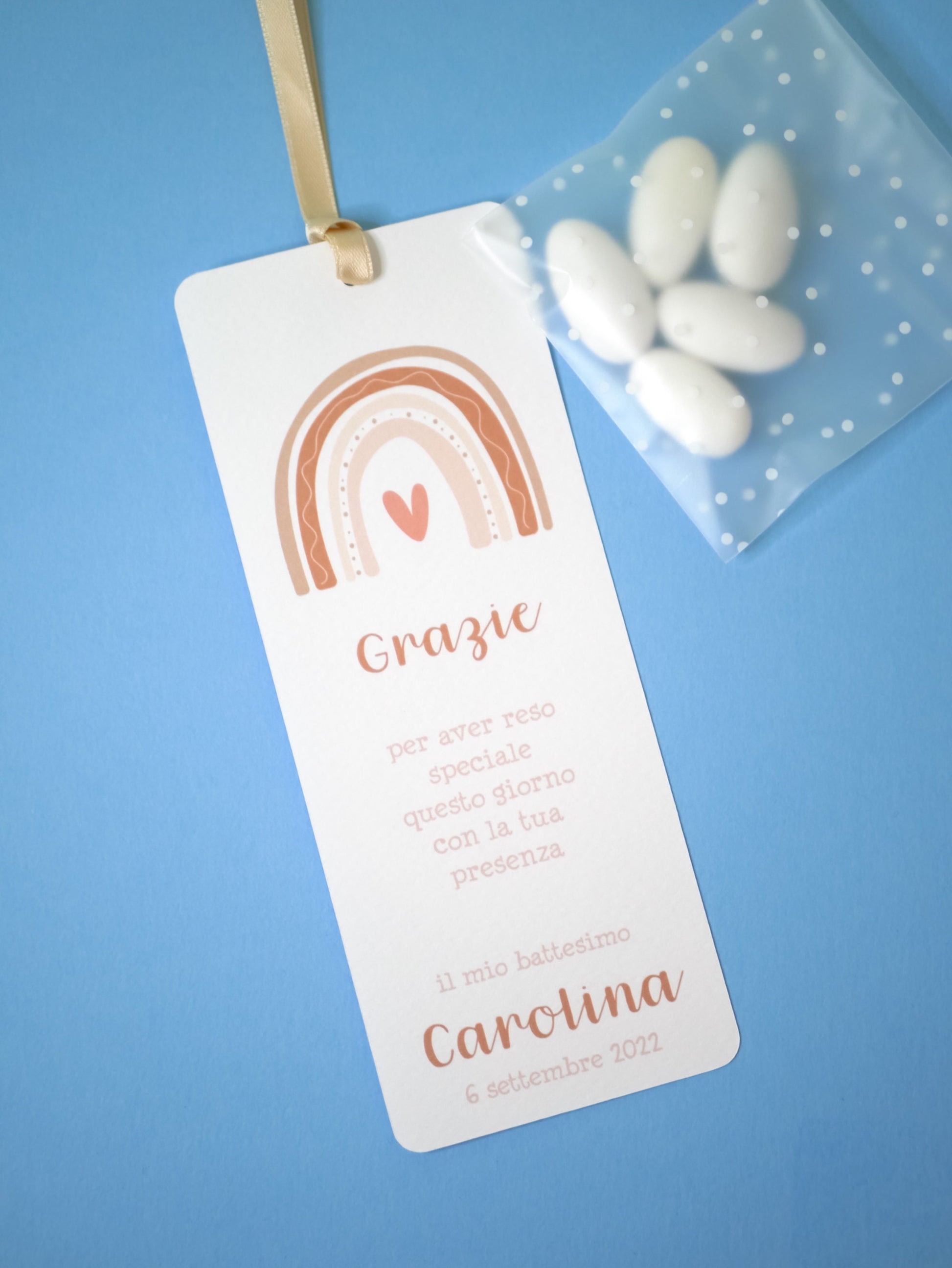 Segnalibro Battesimo con arcobaleno, segnaposto arcobaleno, segnaposto tavola Comunione, segnalibro Cresima, omaggio in stile boho