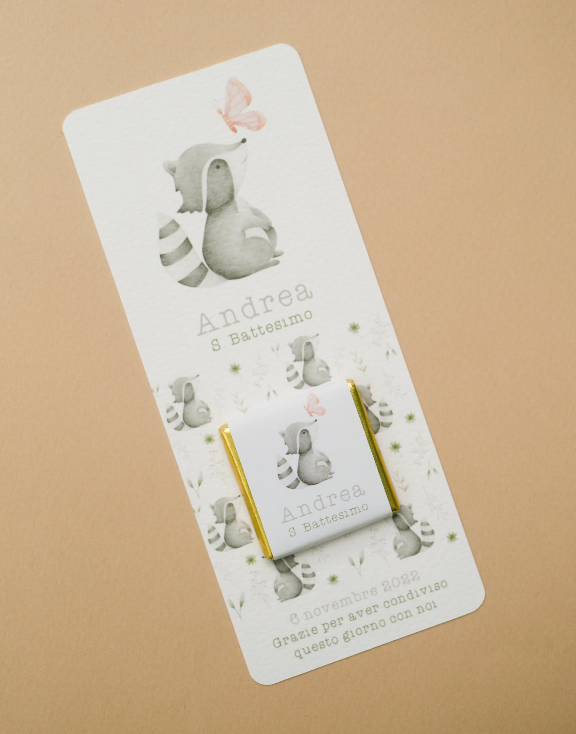 Cioccolatino personalizzato con segnalibro per Battesimo bambino con animali del bosco, segnaposto volpe, tavola Comunione, Cresima procione