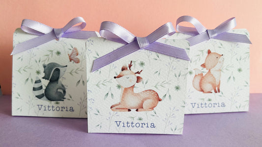 Scatolina battesimo bambina, scatolina porta confetti nascita, bomboniera battesimo bambino con animali del bosco e pattern greenery