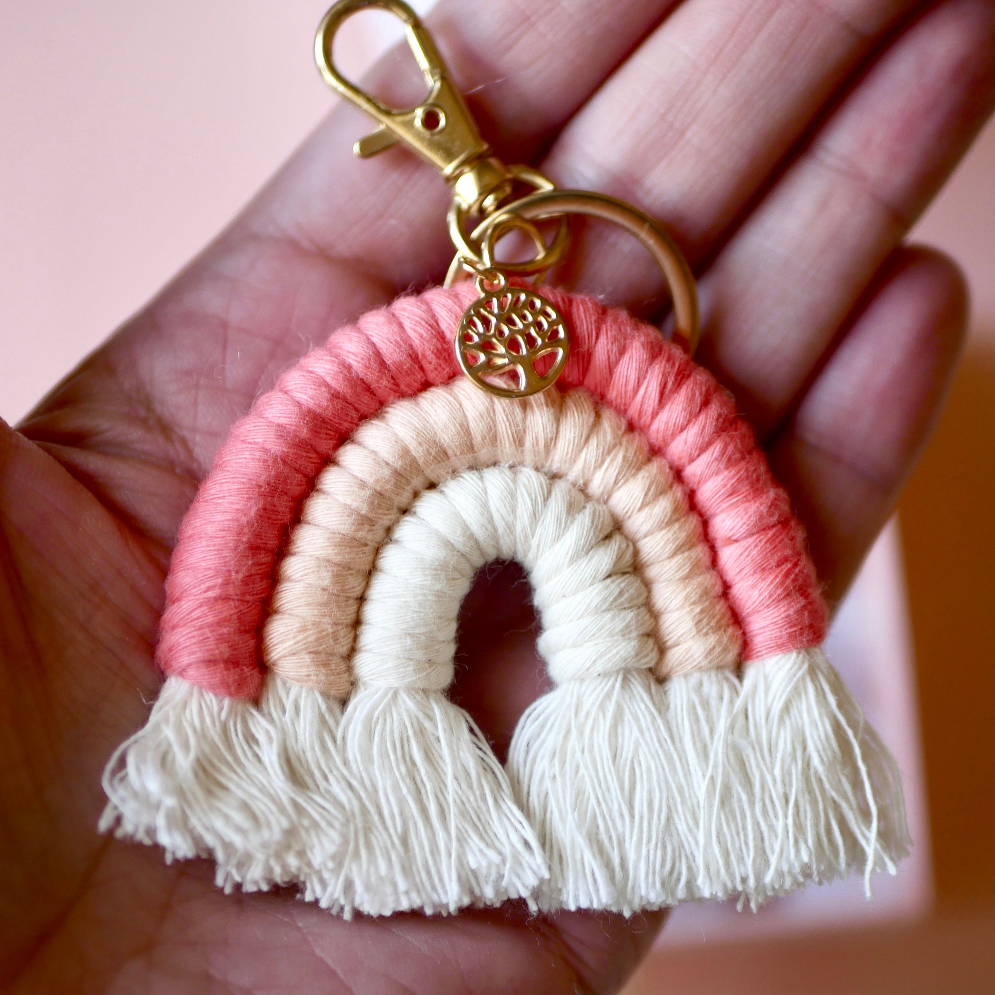 Regalo madrina battesimo personalizzato, portachiavi arcobaleno in macramé, regalo damigella matrimonio, vuoi essere la mia testimone?