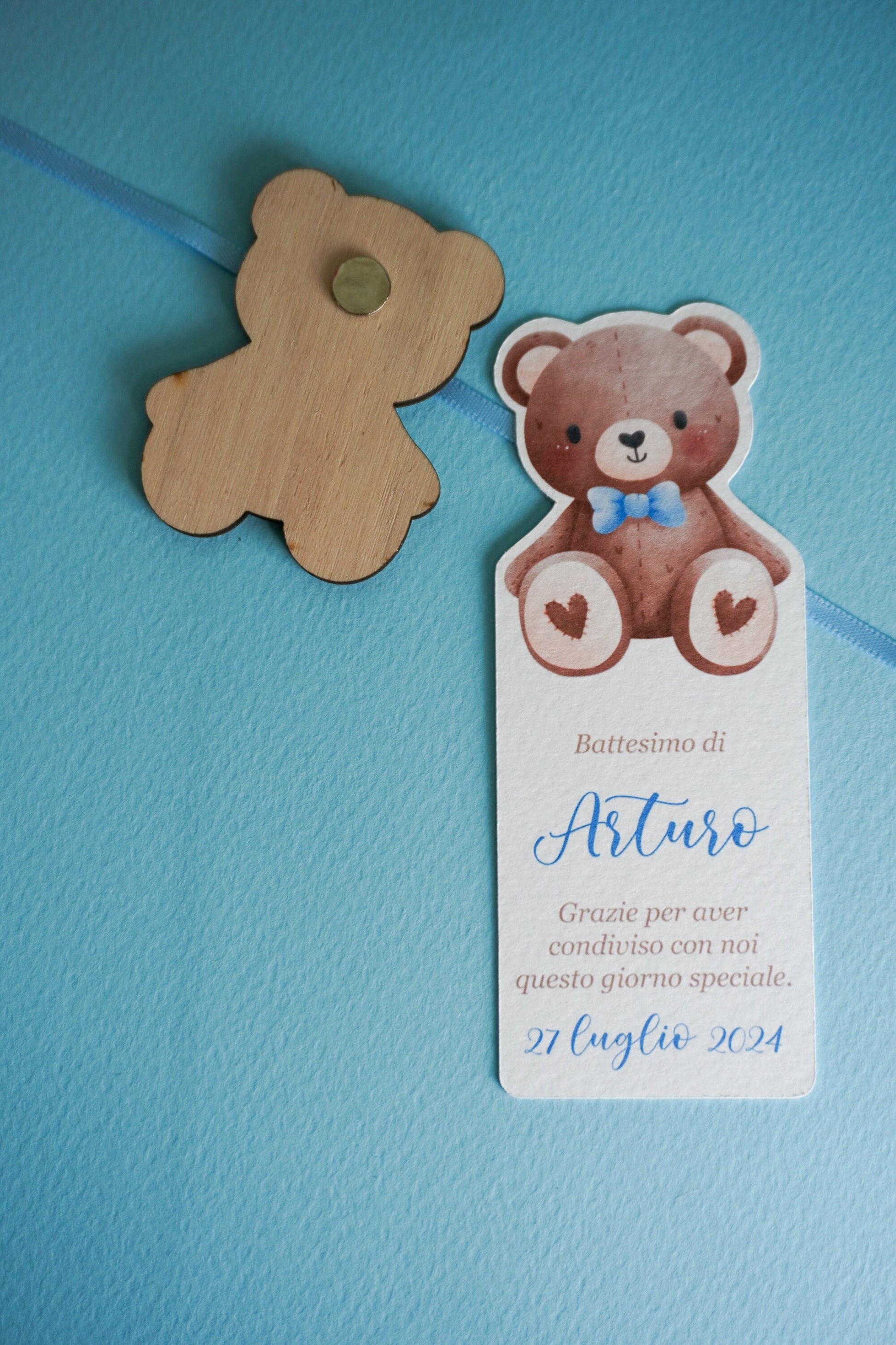 Segnaposto in legno con orsetto, Calamita orsacchiotto in legno con segnalibro per Battesimo bambino e bambina