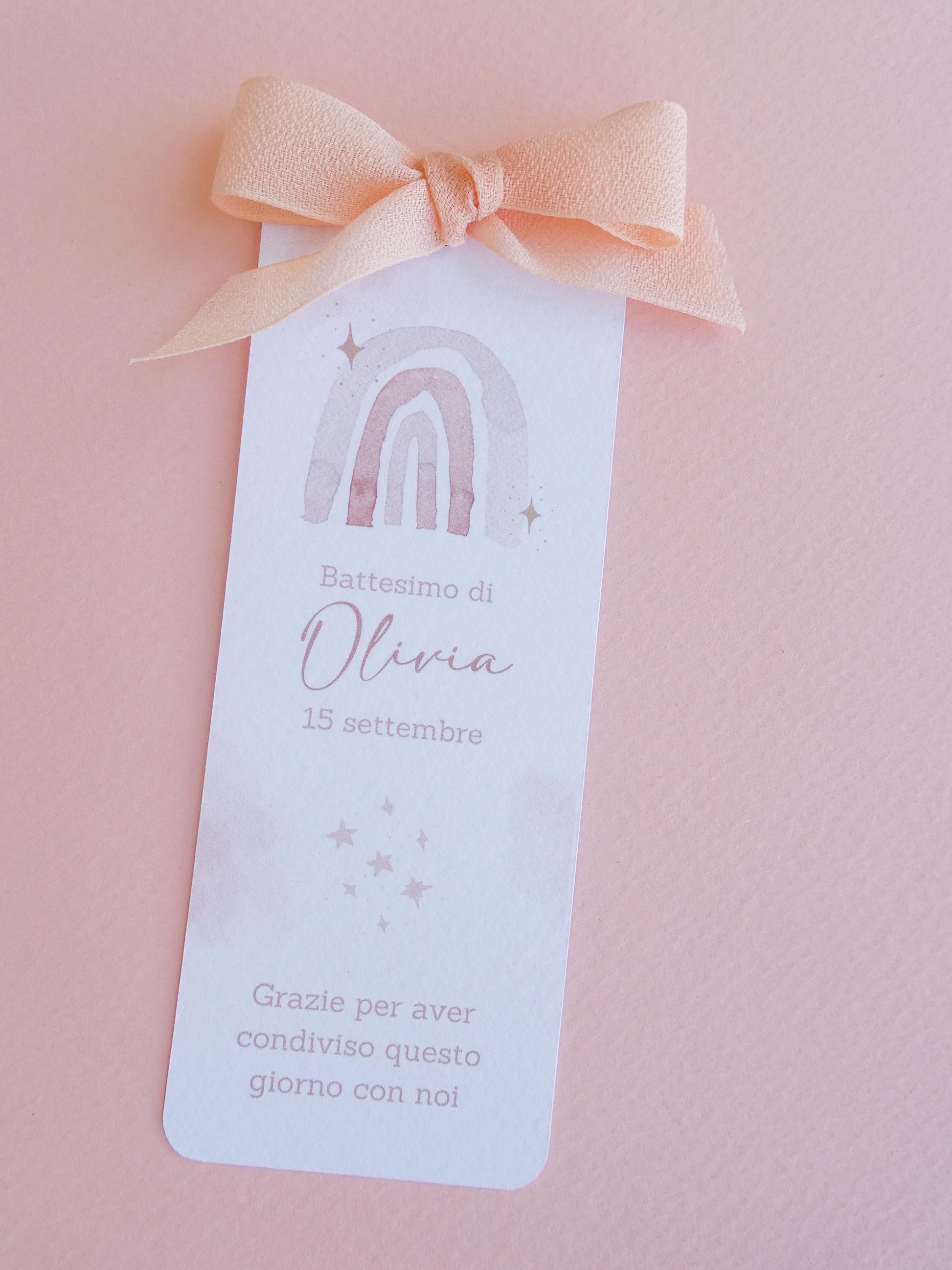 Segnalibro Battesimo con arcobaleno e nastro di chiffon, segnaposto arcobaleno, segnaposto Comunione, segnalibro omaggio in stile boho-chic