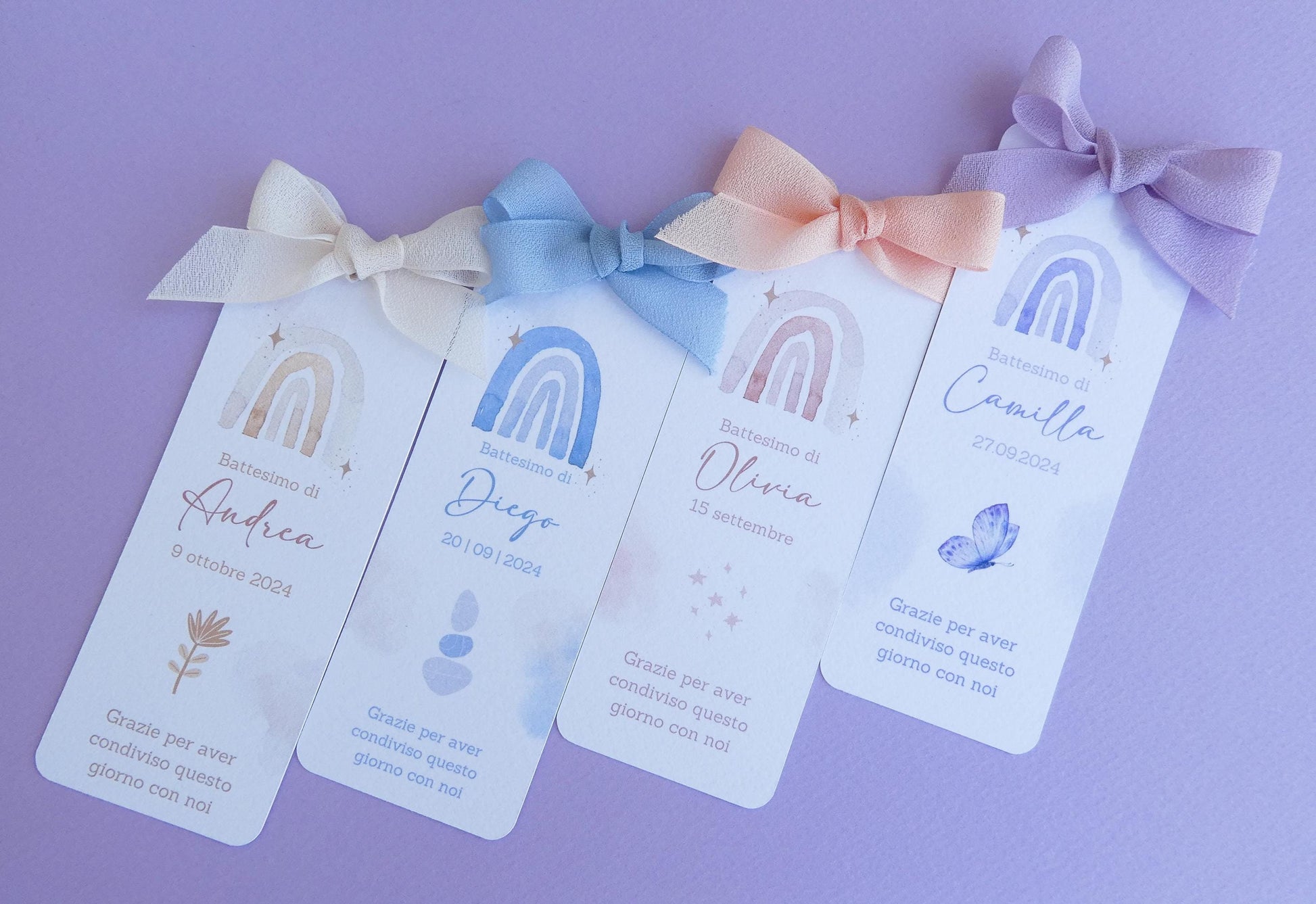 Segnalibro Battesimo con arcobaleno e nastro di chiffon, segnaposto arcobaleno, segnaposto Comunione, segnalibro omaggio in stile boho-chic
