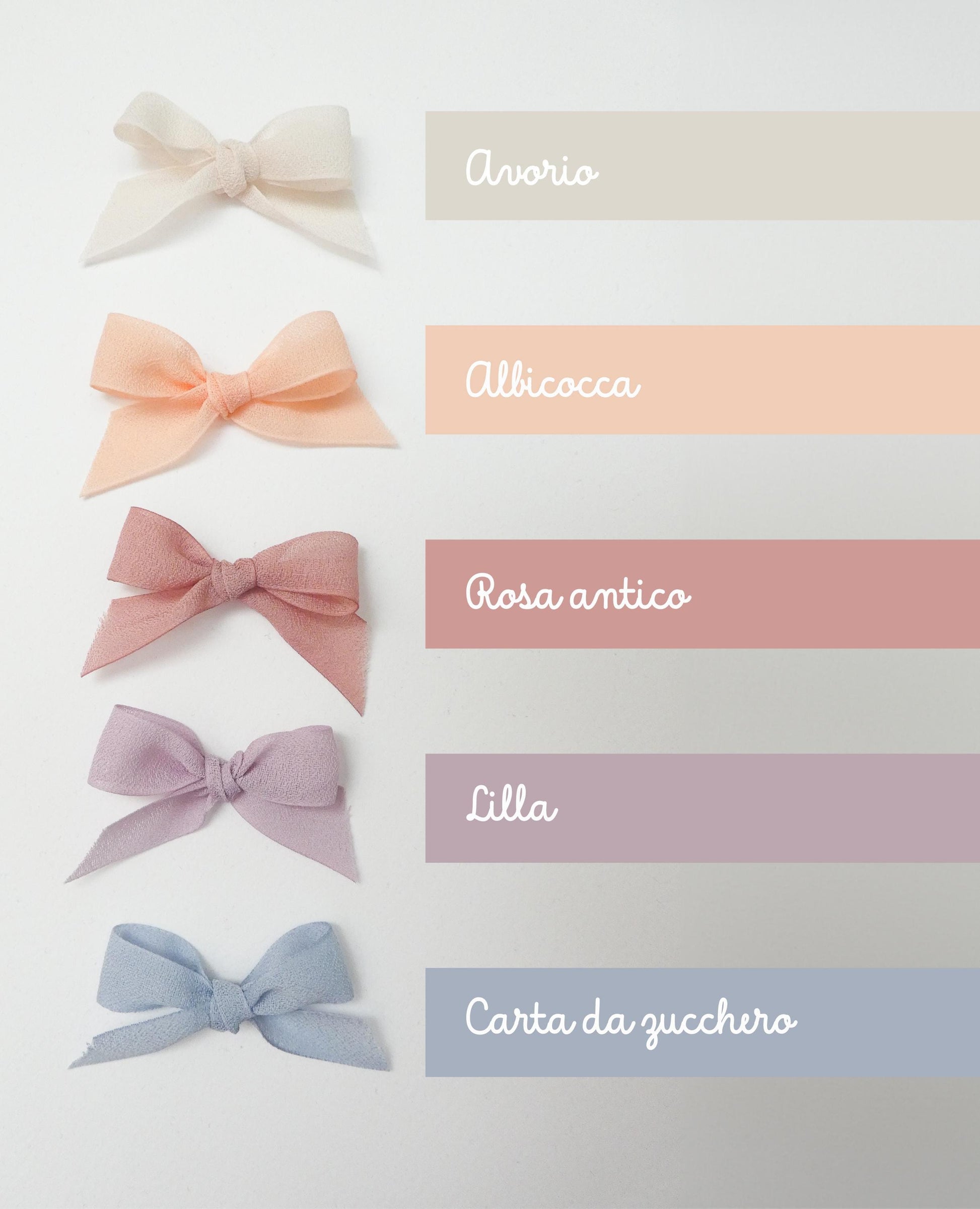 Segnalibro Battesimo con arcobaleno e nastro di chiffon, segnaposto arcobaleno, segnaposto Comunione, segnalibro omaggio in stile boho-chic