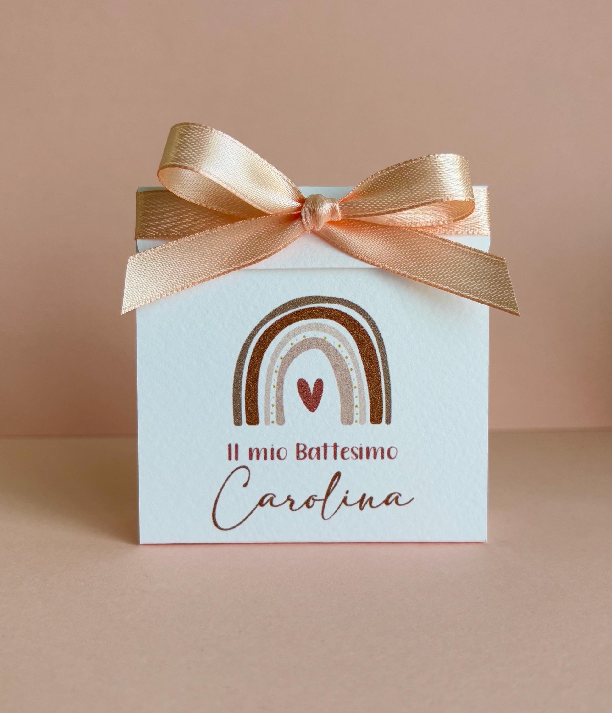 Bomboniera battesimo arcobaleno con bottoncino, scatolina porta confetti nascita, bomboniera battesimo arcobaleno stile boho