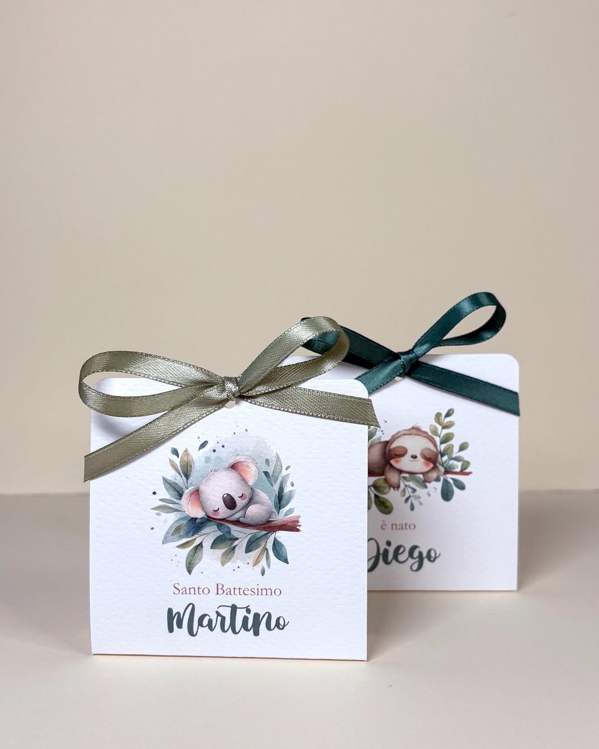 Scatolina battesimo bambino con koala, scatolina porta confetti nascita, bomboniera battesimo bambino con bradipo illustrazioni acquerello