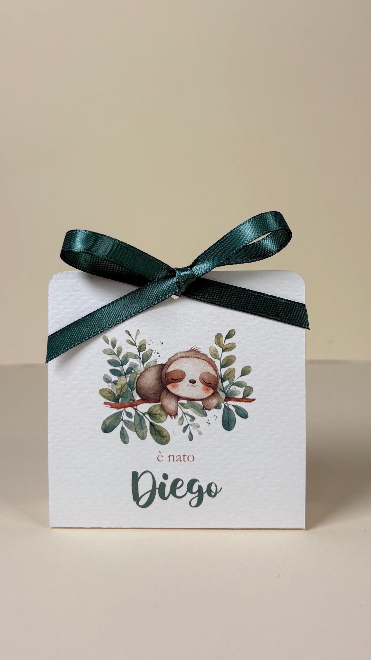 Scatolina battesimo bambino con koala, scatolina porta confetti nascita, bomboniera battesimo bambino con bradipo illustrazioni acquerello