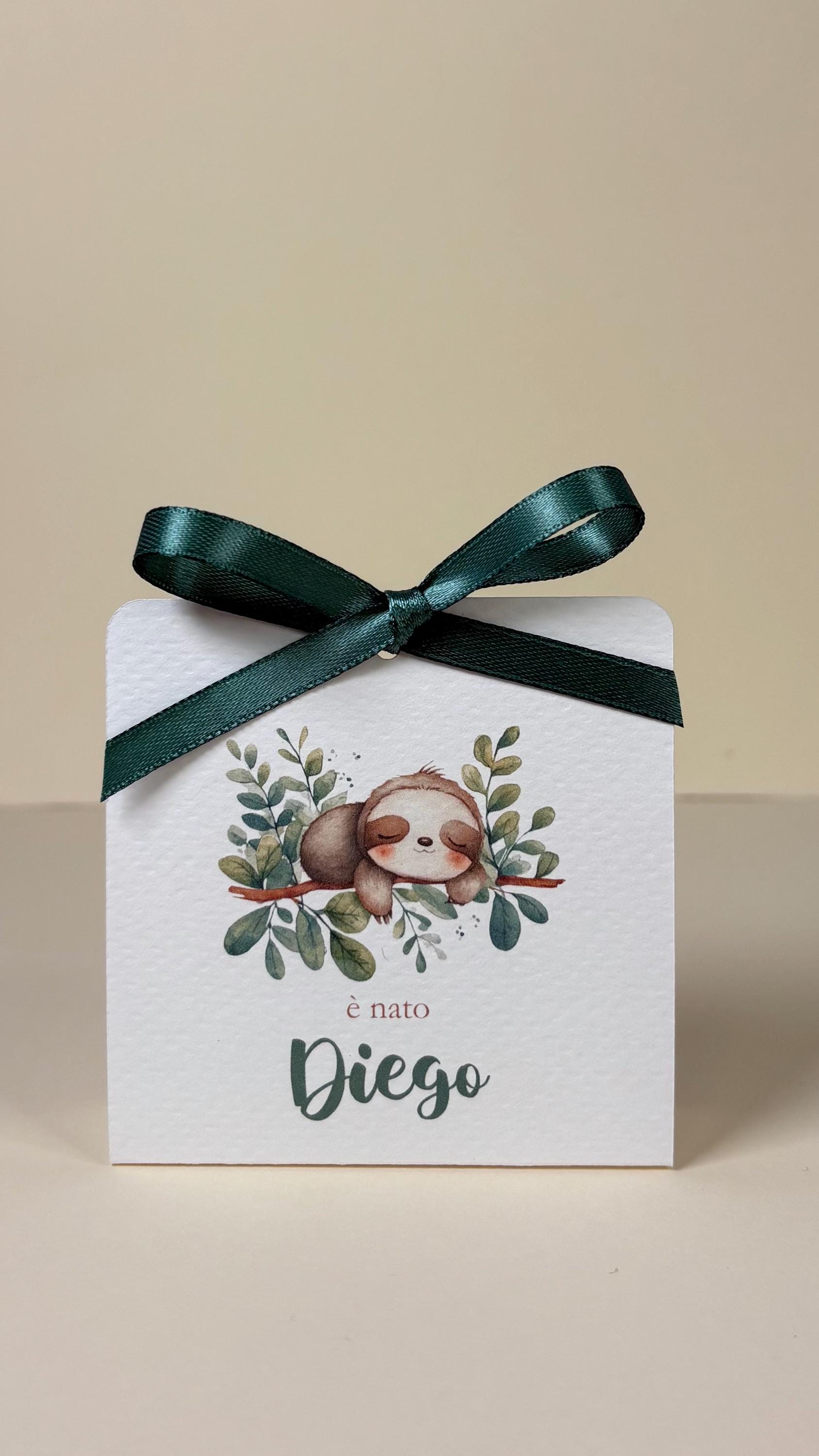 Scatolina battesimo bambino con koala, scatolina porta confetti nascita, bomboniera battesimo bambino con bradipo illustrazioni acquerello